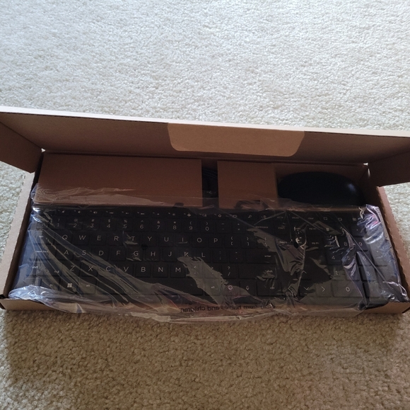 Keyboard - Picture 5 of 12